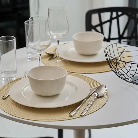 Trendy With Balcony 2 Km To Market Square By Renters Apartment Breslau