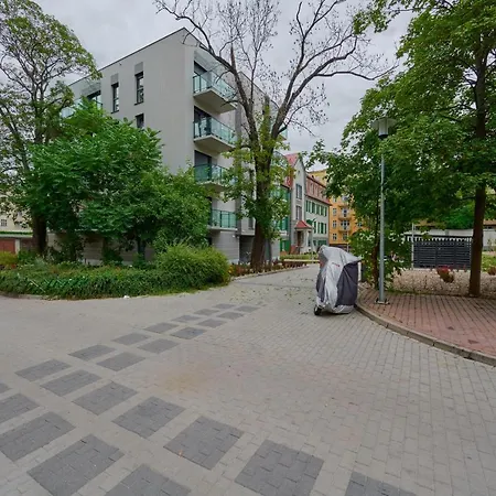 Trendy With Balcony 2 Km To Market Square By Renters Apartment Breslau